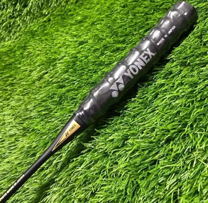 Yonex%20Carbonex%20Badminton%20Racket%20-%20Image%206