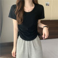 Design Sense Small Shoulder Short Sleeve T T-shirt Women's Summer New Korean Drawstring Short Hot Girl Unique Chic Top.