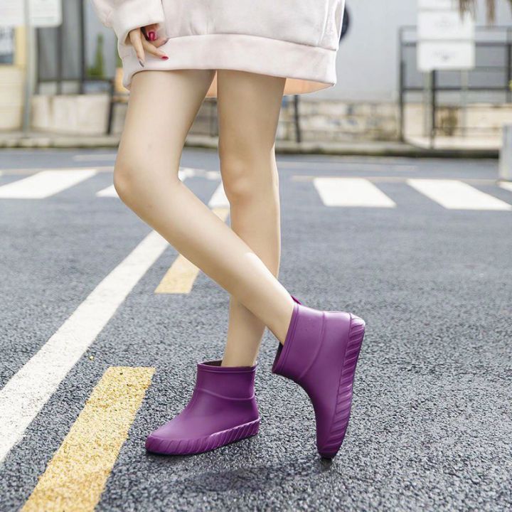 Japanese%20Rain%20Shoes%20Women%20Non-Slip%20Tendon%20Bottom%20New%20Stylish%20Rubber%20Shoes%20Work%20Rain%20Boots%20Women's%20Short%20Waterproof%20Boots%20-%20Image%206