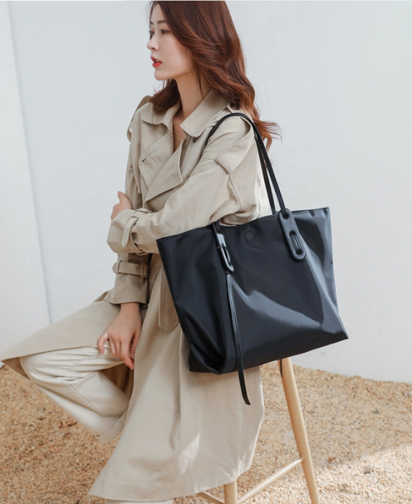Trendy%20High-capacity%20Women's%20Handbags%20Simple%20Fashion%20Tote%20Bags%20Casual%20Waterproof%20Large%20Shoulder%20Underarm%20Bag%20-%201208%20-%20Image%205