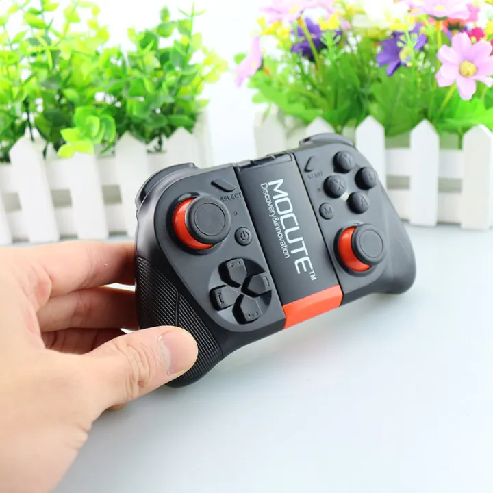 MOCUTE%20050%20VR%20Game%20Pad%20Android%20Joystick%20Controller%20Selfie%20Remote%20Control%20Shutter%20Gamepad%20for%20PC%20Smart%20Phone%20+%20Holder%20-%20Image%202