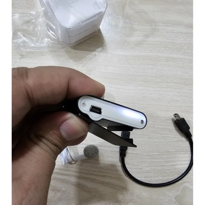 AR02%20Mini%20MP3%20Player%20With%20Display%20-%20Image%207