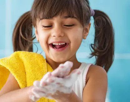 Hand%20Soap%20Tube/%20Bottle%20Shape%20Bottle%20(Pack%20of%201)%20-%20Image%203