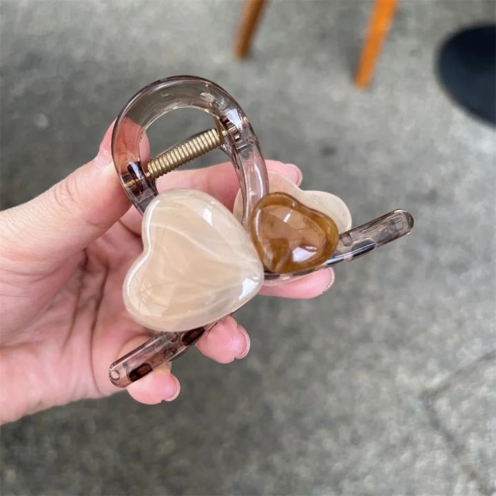 Elegant%20Jelly%20Color%20Heart%20Shape%20Hair%20Clips%20for%20Women%20Girls%20Sweet%20Transparent%20Acrylic%20Hair%20Accessories%20Delicate%20Jewelry%20Hairpin%20-%20Image%204