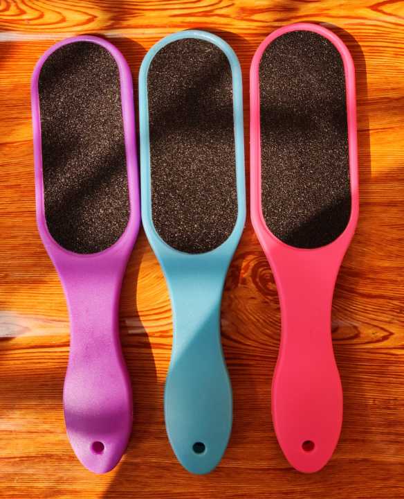 Double%20Side%20Pedicure%20Calluses%20Remover%20Foot%20File%20or%20Brush%20-1pcs%20-%20Image%202