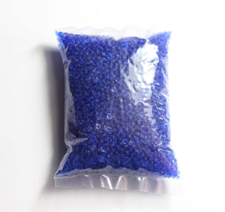 Blue%20silica%20gel%20absorbs%20moisture%20from%20500%20gram%20(1%20packet)-absorbs%20moisture%20from%20the%20bowl%20and%20prevents%20damage.%20-%20Image%203