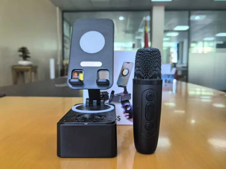 K-18%203%20in%201%20V%205.3%20Rotary%20Bracket%20Wireless%20Microphone%20Wireless%20Speaker%20Loud%20Audio%20HIFI%20BASS%20K18%20BT%20Speaker%20-%20Image%203