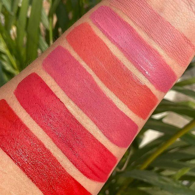 Handaiyan%20Bohemian%20Rhapsody%20Matte%20Lipstick%20Set%20-%206%20Vibrant%20Shades%20-%20Image%203