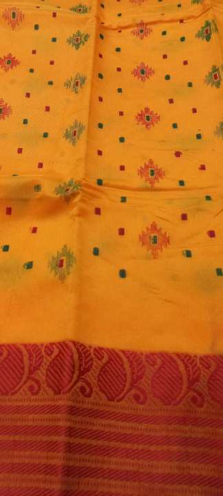 Gaye%20Holuder%20Sari%20-%20Tater%20Half%20Silk%20Sharee%20-%20Kom%20Dame%20Valo%20Maner%20Tat%20Shari%20-%20Budget%20Friendly%20Shares%20-%20Tat%20Share%20-%20%20Holuder%20Sharees%20-%20Biyar%20Gaye%20Holuder%20Saree%20-%20Paka%20Rong%20-%2012%20Hand%20Saree%20-%20Image%202