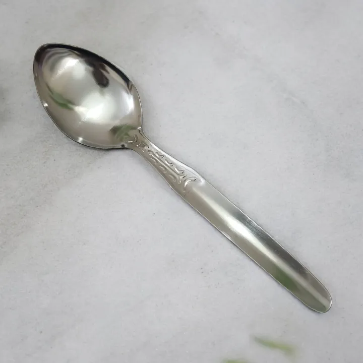Stainless%20Steel%20Carry%20Serving%20Spoon%20-%209.5cm%20Classic%20Design,%20Multicolor,%20Silver%20Finish,%20Mirror%20Polish%20-%201%20Piece%20-%20Image%203