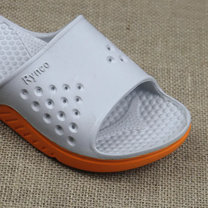 Slides%20sandal%20for%20boys%20%20Rynco-%20R-215%20%20slipper%20for%20boys%20Yeezy%20Slide%20LEAF%20Slippers%20-%20Slides%20For%20Men%20-%20Image%205