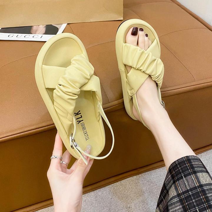 Sandals Women's Summer 2023 New Korean Online Red Super Fire Flat Soft Sole Feet Feel Versatile Open Toe Off White
