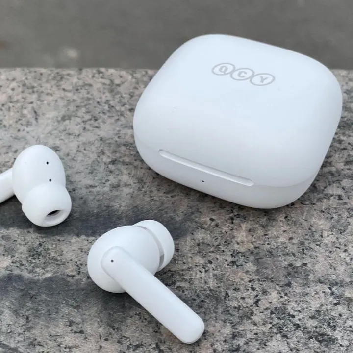 QCY%20T13%20ANC%20TWS%20Earbuds%20(New%20Version)%20-%20Image%204