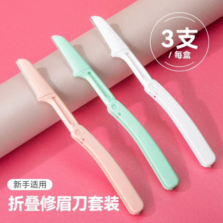 3Pcs%20Foldable%20Eyebrow%20Razor%20Set%20%E2%80%93%20Facial%20Hair%20Remover%20&%20Dermaplaning%20Tool%20for%20Women,%20Eyebrow%20Trimmer%20&%20Shaper%20-%20Image%204