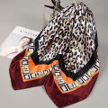 Scarf women's new 2024 versatile autumn and winter style, foreign fashion, thin spring and summer, small square scarf, silk scarf dual-purpose. 