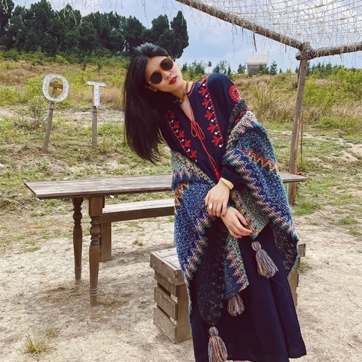 Xinjiang%20Qinghai%20Travel%20Shawl%20Large%20Scarf%20Women's%20Autumn%20and%20Winter%20Yunnan%20National%20Style%20Travel%20Cloak%20Talma%20Thick%20Warm%20-%20Image%204