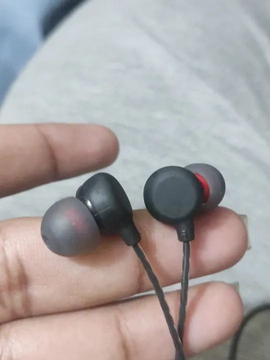 geeoo%20X10%20plus-Powerful%20Sound%20and%20Strong%20Bass%20Wired%20Earphone-Headphones%20with%20Plastic%20Catching%20-%20Image%205