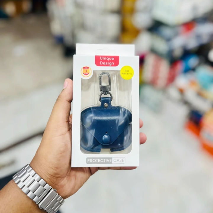 AirPods%20Pro%202nd%20Gen%20PU%20Leather%20Case%20-%20Shockproof%20with%20Loss%20Prevention%20Clip%20-%20Image%205