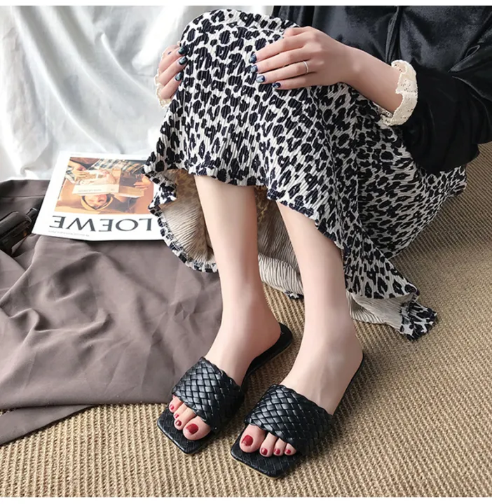 Big%20Size%2035-42%20Fashion%20Leather%20Cross%20Strap%20Open-toed%20Flat%20Slippers%20Weaving%20Beach%20Slippers%20Women%20Summer%20Casual%20Open%20Toe%20Flat%20Heel%20Lattice%20Woman%20Comfortable%20Outdoor%20Slides%20-%20Image%206