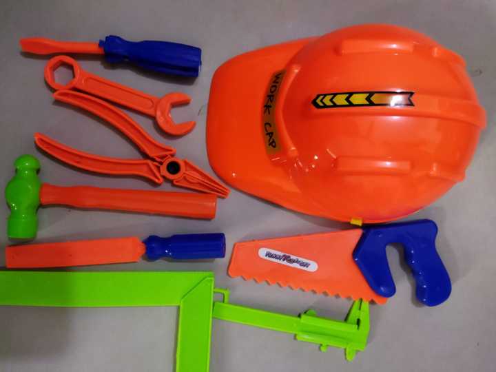 Helmet%20With%20Mechanic%20Tools%20Toy%20Set%20for%20Your%20Baby%20Early%20Learning%20-%20Image%202