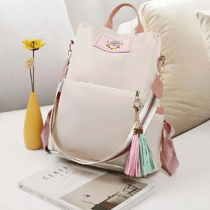 Minimalist%20Design%20Backpack%20Ergonomic%20%20Material%20Large%20Capacity%20School%20Bag%20%20Fashionable%20Travel%20Backpack%20for%20Outdoor%20Travel%20School%20Use%20College%20Students%20Urban%20Commuting%20Adventure-ready%20-%20Image%207