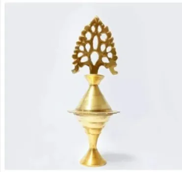 Embrace%20the%20Sunnah%20with%20Elegance%20%E2%80%93%20Pure%20Brass%20Surma%20Dani%20&%20Halal%20Kohl%20Set.%20.%20-%20Image%203