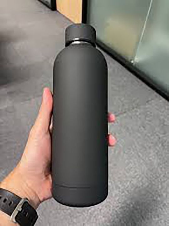 Thermos%20Flask%20Stainless%20Steel%20500ml,%20BPA%20Free%20Insulated%20Stainless%20Steel%20Water%20Bottle,%2024%20Hours%20Cold%20and%2012%20Hours%20Hot%20Cold%20Drinks,%20Matter%20finish%20%20scratch%20resistant%20Sports%20Bottle,%20Ideal%20for%20Gym%20-%20Image%204