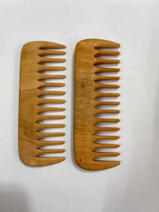 Hair%20Brush%20Comb%20Wooden%20Chiruni%201P%20-%20Image%202