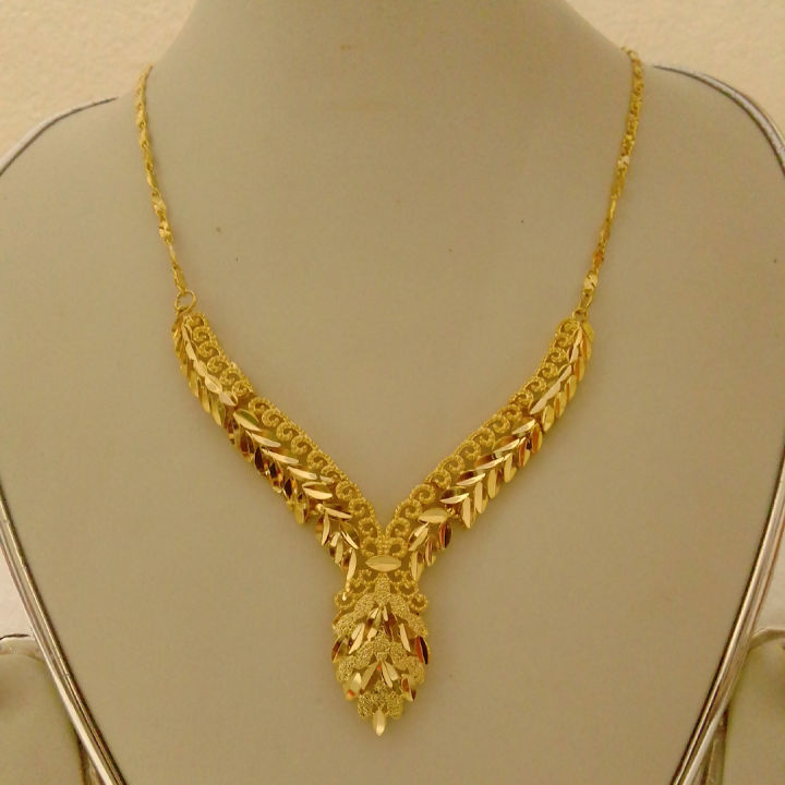 Luxury%20Design%20Fashionable%20New%20Model%20Necklace%20For%20Women%20&%20Girls%20Party%20Necklace%20-%20Image%204