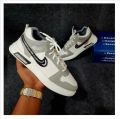 Qualify-Athletic Mesh Lace Up Shoe Sneaker for Man with Medium Cut Height - Unmatched Comfort and Durability.