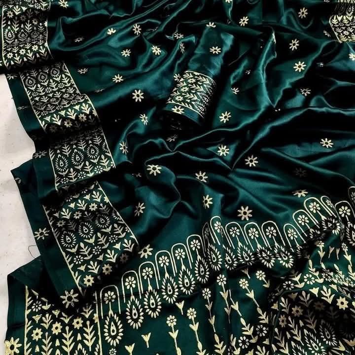 Stylish & fashionable New Matching best JAPANI SILK /Coupple Dress/For Men & Women / Saree +Panjabi+Blawse pc/ (Combo Set))