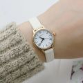 Fashion Student Watch Belt Watch Small Plate Light and Thin Student Exam Watch Women's Retro Quartz Wristwatch.
