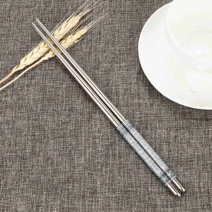 Stainless%20Steel%20Chopsticks%20Flower%20Printed%20Food%20Stick,%20Portable%20Reusable%20Chopsticks,%20Japanese%20Tableware,%201%20Pair%20-%20Image%203