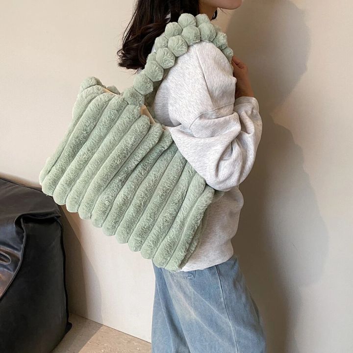 Plush%20Tote%20Bag%20for%20Women%20Winter%20Fluffy%20Shoulder%20Bag%20Casual%20Faux%20Fur%20Handbag%20Large%20Furry%20Shopping%20Bag%20Stylish%20Travel%20Bag%202023%20New%20-%20Image%202