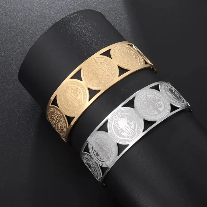 Stainless%20Steel%20Vintage%20Catholic%20Medal%20San%20Benito%20Bracelet%20Father%20Open%20Titanium%20Bracelet%20Women's%20Men's%20Religion%20Christmas%20Gift%20-%20Image%203