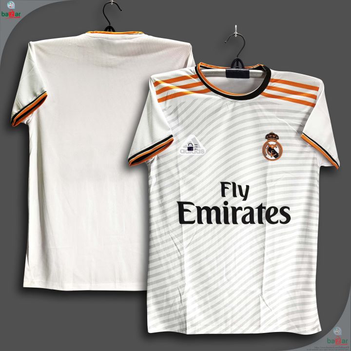 Real%20Madrid%20Short%20Sleeve%20Football%20Jersey%20For%20Men%20-%20Half%20Sleeve%20-%20Real%20Madrid%20Jersey%202026%20-%20Image%204