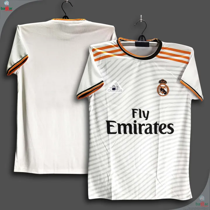 Real%20Madrid%20Short%20Sleeve%20Football%20Jersey%20For%20Men%20-%20Half%20Sleeve%20-%20Real%20Madrid%20Jersey%202026%20-%20Image%204