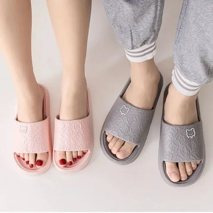 Bear%20Slippers%20Men%20Flip%20Flops%20Cartoon%20Cloud%20Shoes%20For%20Woman%20Indoor%20Outdoor%20Wear%20Soft%20Thick%20Beach%20Slides%20Men%20Sandals%20-%20Image%203