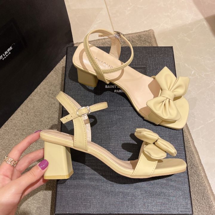 Large%20Solid%20Color%20Open-toe%20Sandals%20Women%202024%20Summer%20New%20One-line%20Buckle%20Fashion%20Temperament%20Bow%20Knot%20Comfortable%20Women's%20Shoes%20-%20Image%206