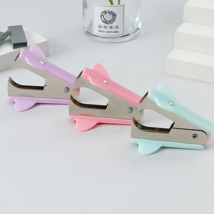 Staple%20Remover%20Staples%20Office%20Supplies%20General%20Mini%20Stapler%20Removal%20Nail%20Out%20Extractor%20Puller%20Stationery%20Tools%201PC%20-%20Image%202