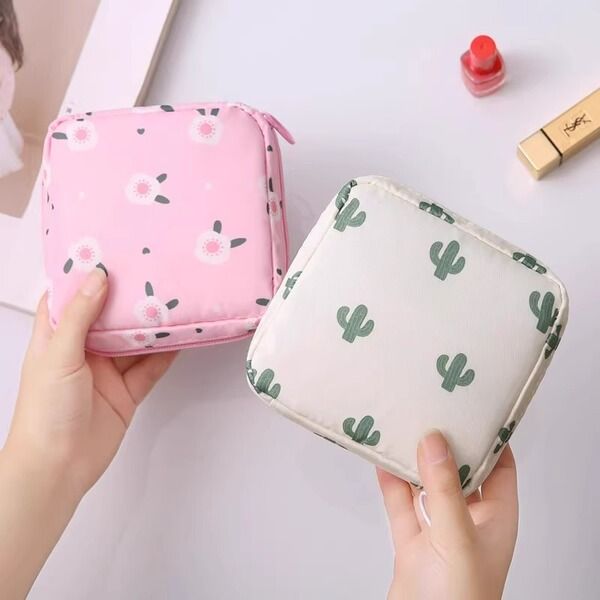 Cute%20Cartoon%20Sanitary%20Napkin%20Storage%20Bag%20for%20Girls%20%7C%20Large%20Capacity%20Waterproof%20Feminine%20Hygiene%20Organizer%20%7C%20Portable%20Travel%20Pouch%20for%20Sanitary%20Pads,%20Wipes,%20Medicines%20&%20Toiletries%20-%20Image%206