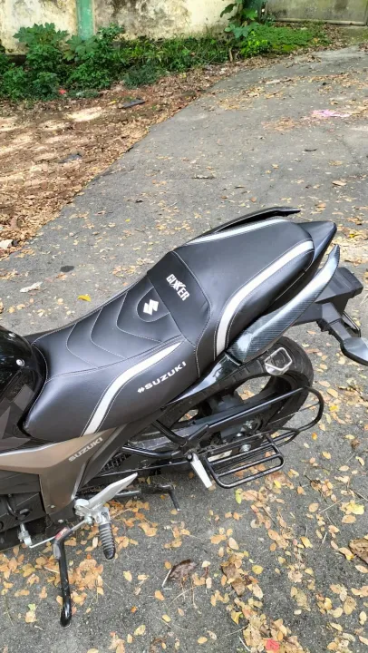 Suzuki%20gixxer%20monotone%20silver%20CLOUR%20%20modified%20seat%20cover%20-%20Image%202