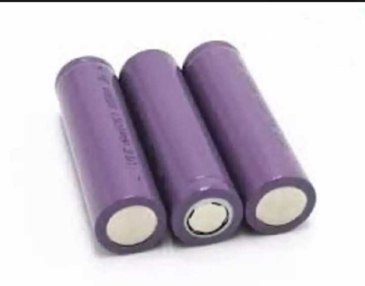 7800Mah%20Better%20Quality%2018650%203.7V%207800Mah%20Lithium-Ion%20Rechargeable%20Battery%20For%20Power%20Bank%20Power%20Pack%20Led%20Torch%20Car%20Toys%20Laptop%20Battery%20Diy%20-%20Image%204