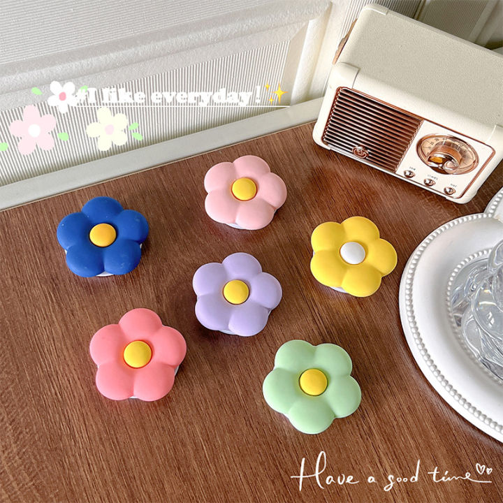 pop%20socket%20for%20Mobile%20phone%20airbag%20bracket%20ins%20style%20Japanese%20style%20fresh%20three-dimensional%20frosted%20dopamine%20color%20flower%20adhesive%20retractable%20-%20Image%202