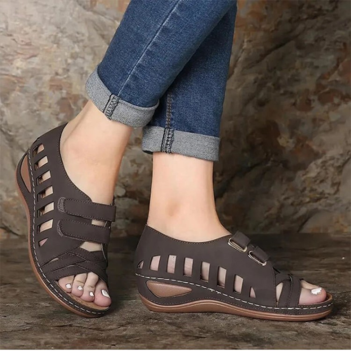Women's%20Hollow%20Velcro%20Large%20Size%20Soft%20Bottom%20Wedge%20Heel%20Sandals%20-%20Image%204