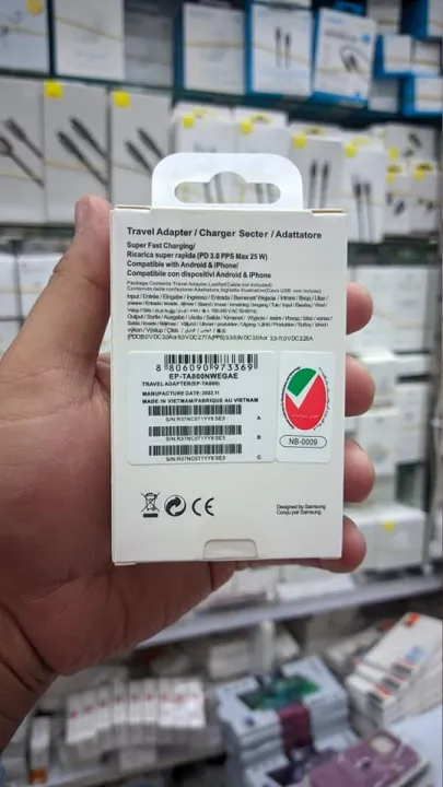 Samsung%2025W%20Watt%20USB-C%20PD%202Pin/3Pin%20Fast%20Charging%20Power%20Adapter%20Made%20in%20Vietnam,Black%20-%20Image%204