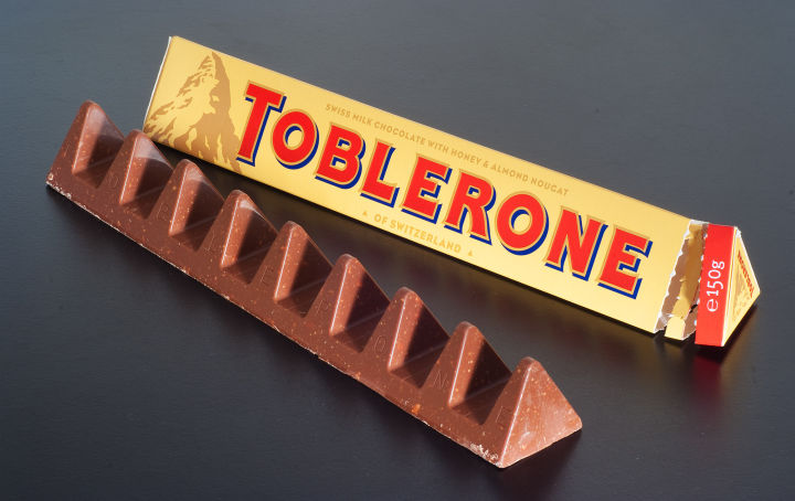 Toblerone%20Milk%20Chocolate%20Bar%20-%20100g%20-%20Image%202