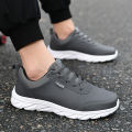 Men's Shoes Autumn New Leather Waterproof Breathable Casual Sneaker plus Size Portable All-Match Soft Bottom Running Shoes. 