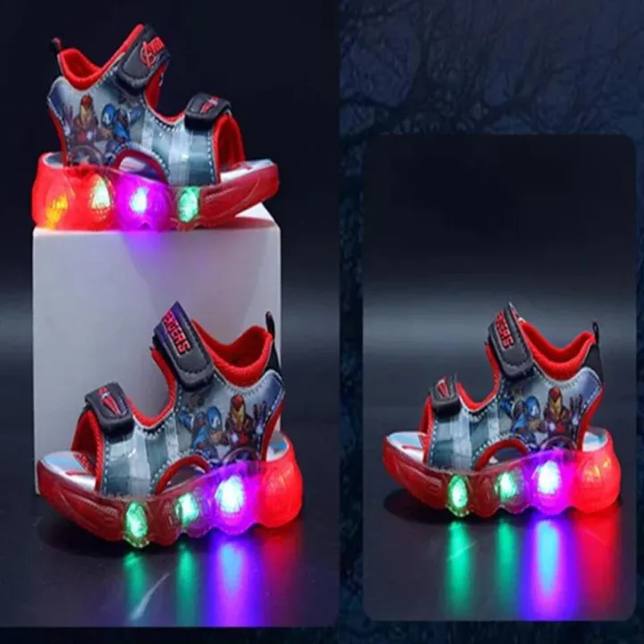 Kids%20Girls%20Summer%20Sandals%20Led%20Light%20Luminous%20Shoes%20Boys%20Cartoon%20Captain%20America%20Slippers%20Toddler%20Sport%20Running%20Soft%20Beach%20Shoes%20-%20Image%202