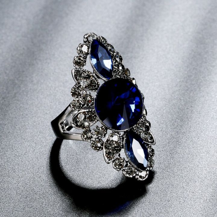 Vintage%20Women%20Fashion%20Jewelry%20Blue%20Rhinestone%20Engagement%20Wedding%20Ring%20-%20Image%206